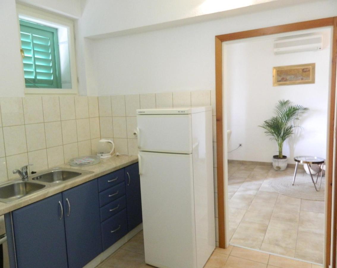Garni Ivanac Brela Exterior foto